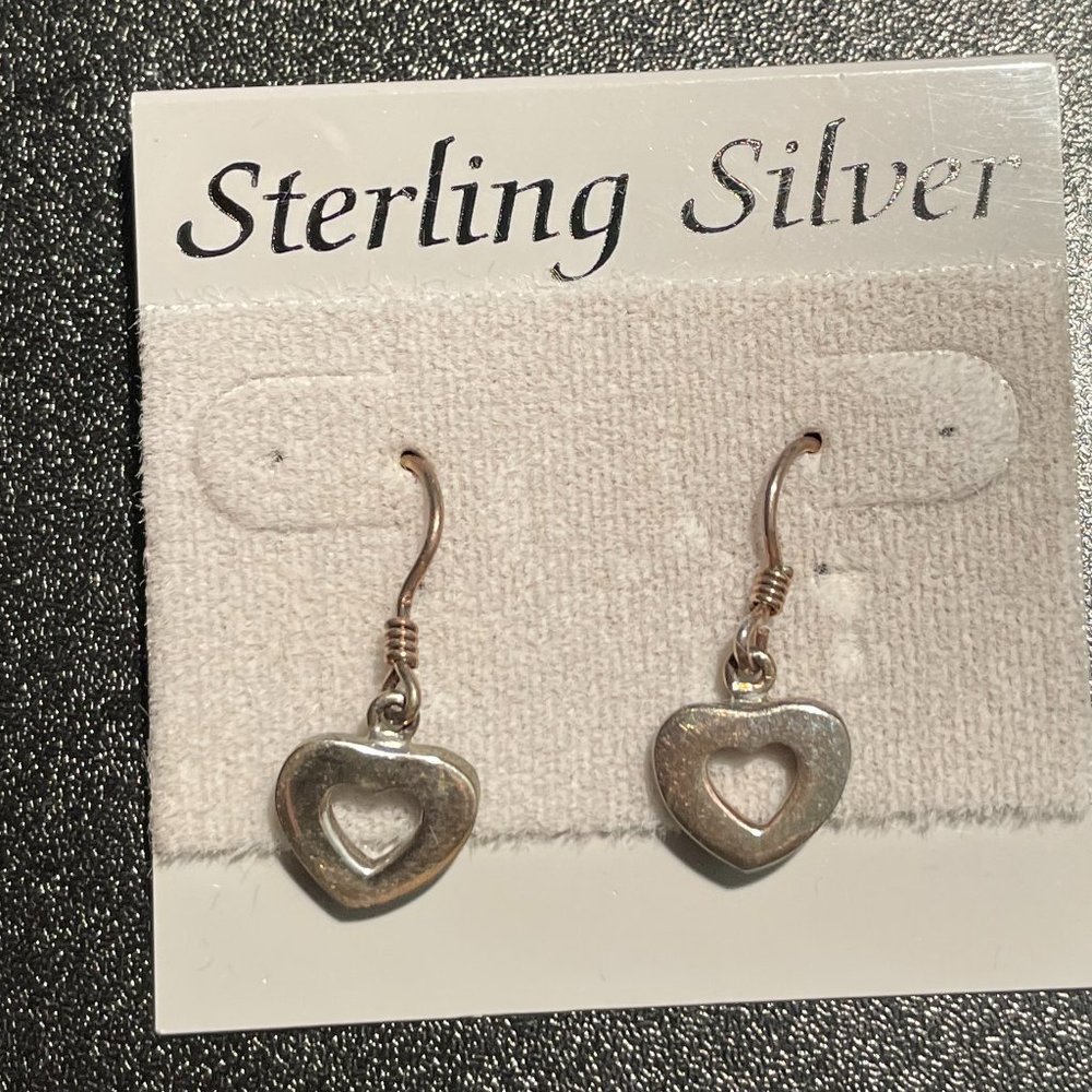 STERLING SILVER HEART EARINGGS